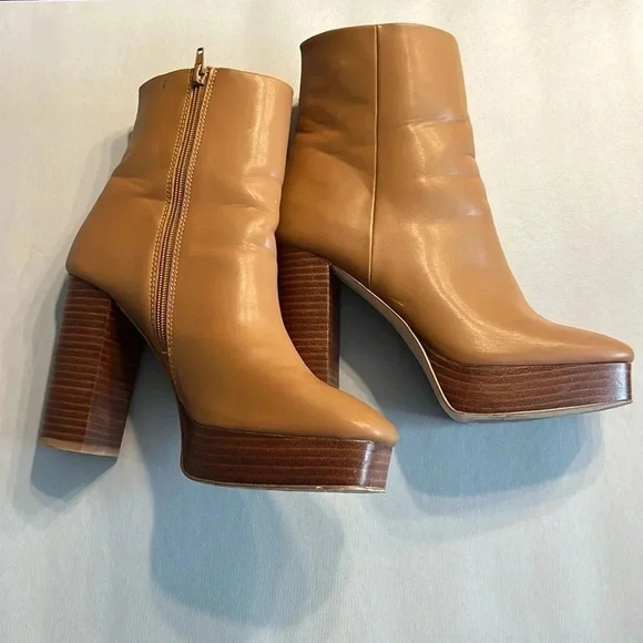 Madden Girl Autumn Platform Booties size 10m brown - Picture 4 of 7